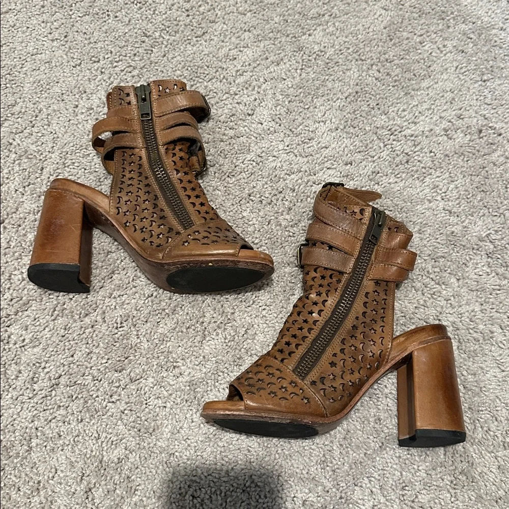 EUC Freebird Theresa Leather booties - Picture 4 of 12